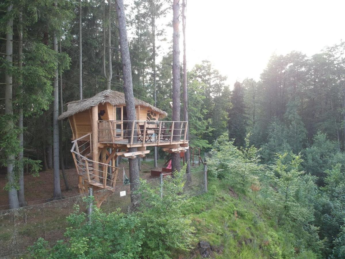 Hotel Treehouse U Rybnika Osecna Exterior foto
